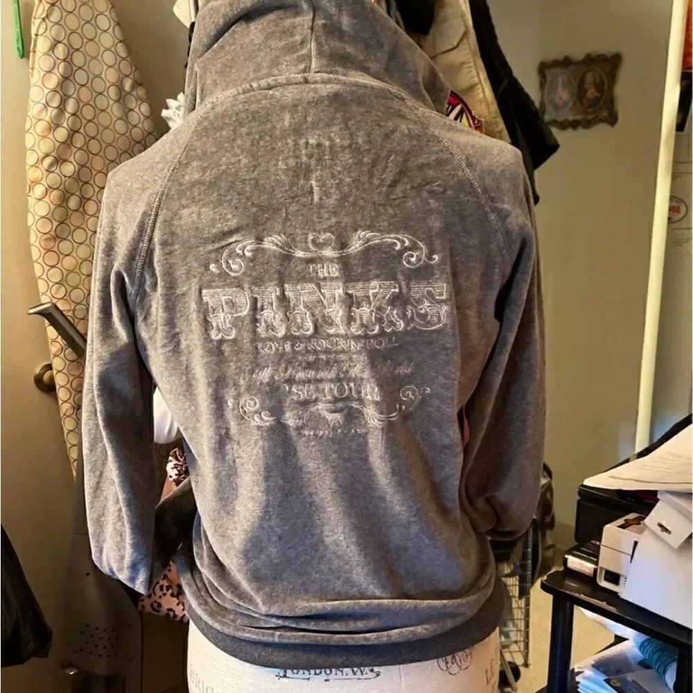 Med velour vintage PINK rock royalty tour hooded zip up sweatshirt